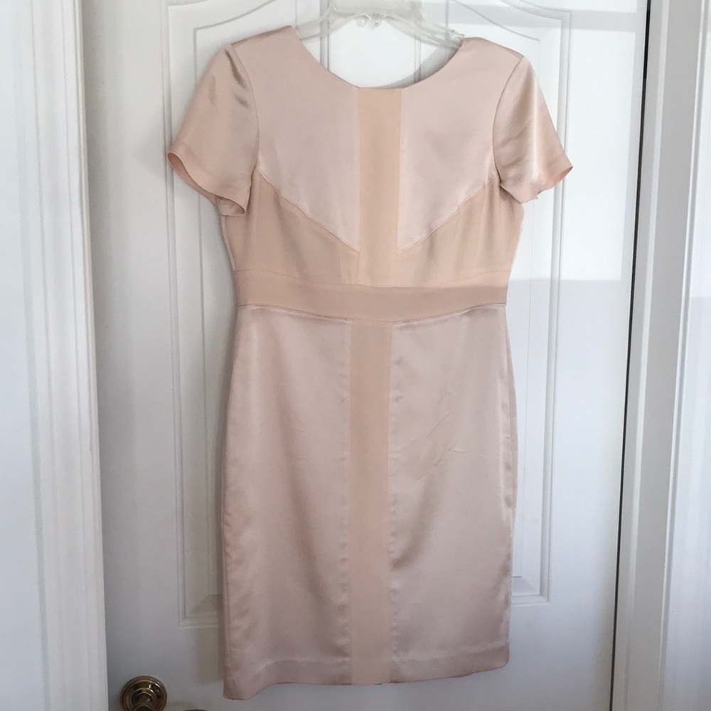 Ann Taylor Elegant Creamy Blush Pink Short Sleeve Satin Dress Size 2Petite